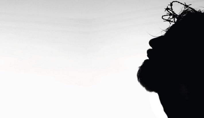 zdjęcie Chrystusa z koroną cierniową na głowie