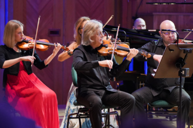 zdjęcie pierwszych skrzypków Orkiestry Kameralnej Capella Bydgostiens